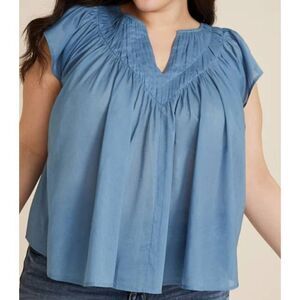 Maurices 2x blue Woven Flutter Sleeve Blouse. RO
